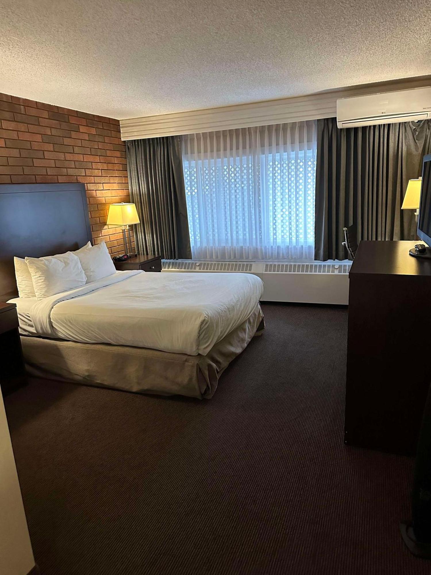 Best Western Cedar Park Inn Edmonton Dış mekan fotoğraf