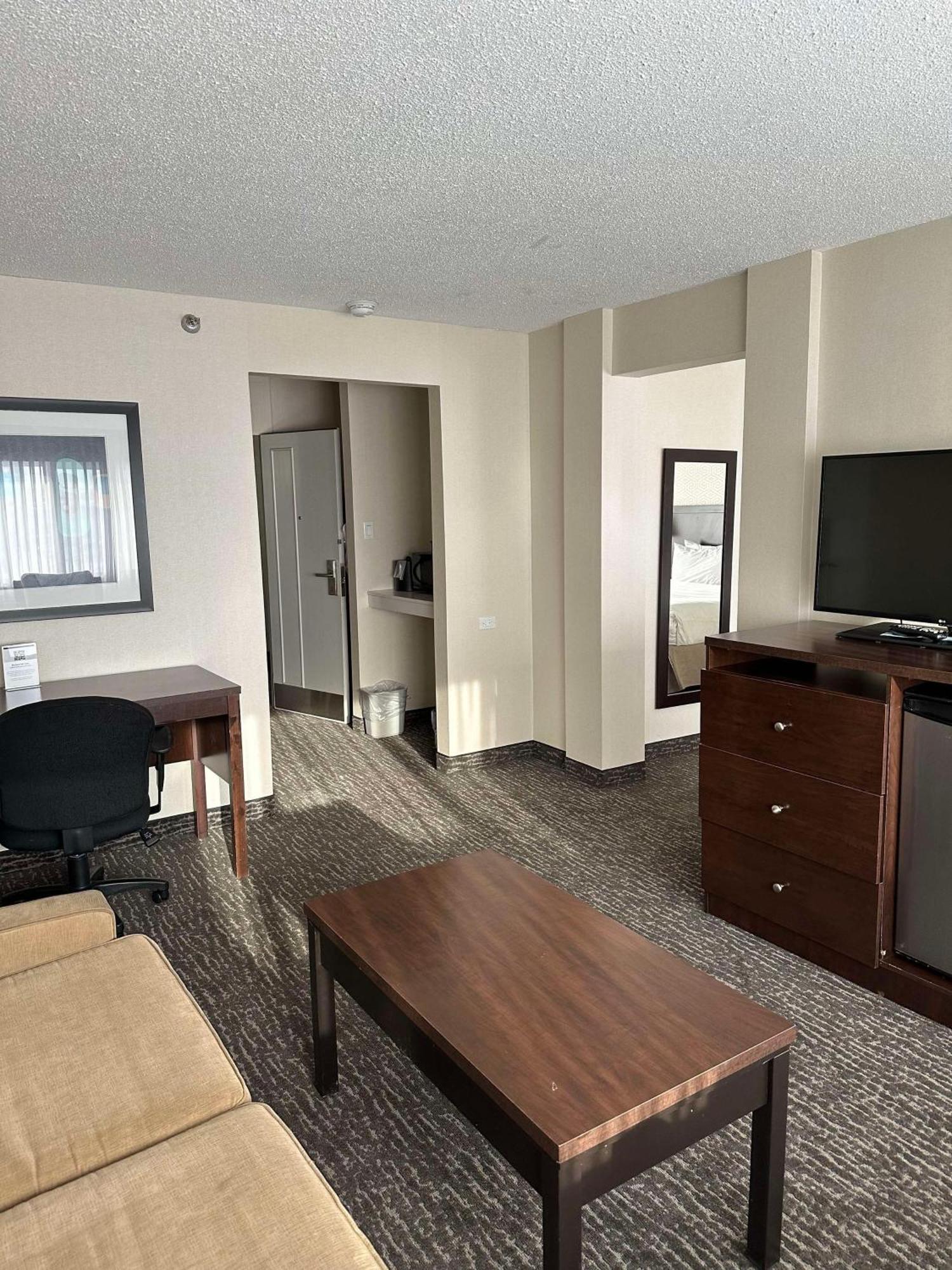 Best Western Cedar Park Inn Edmonton Dış mekan fotoğraf