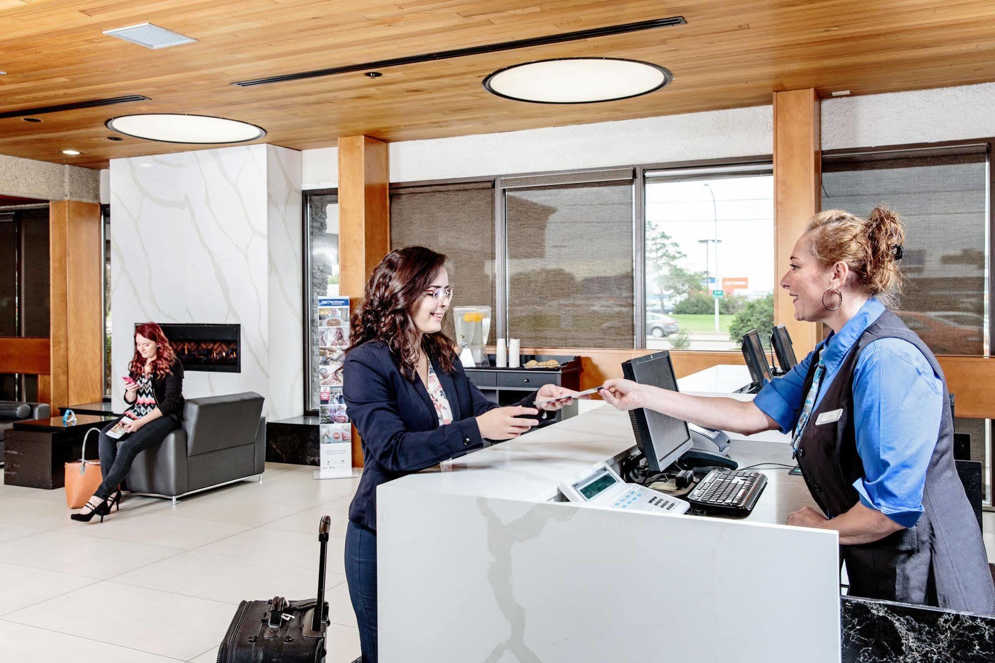 Best Western Cedar Park Inn Edmonton Dış mekan fotoğraf
